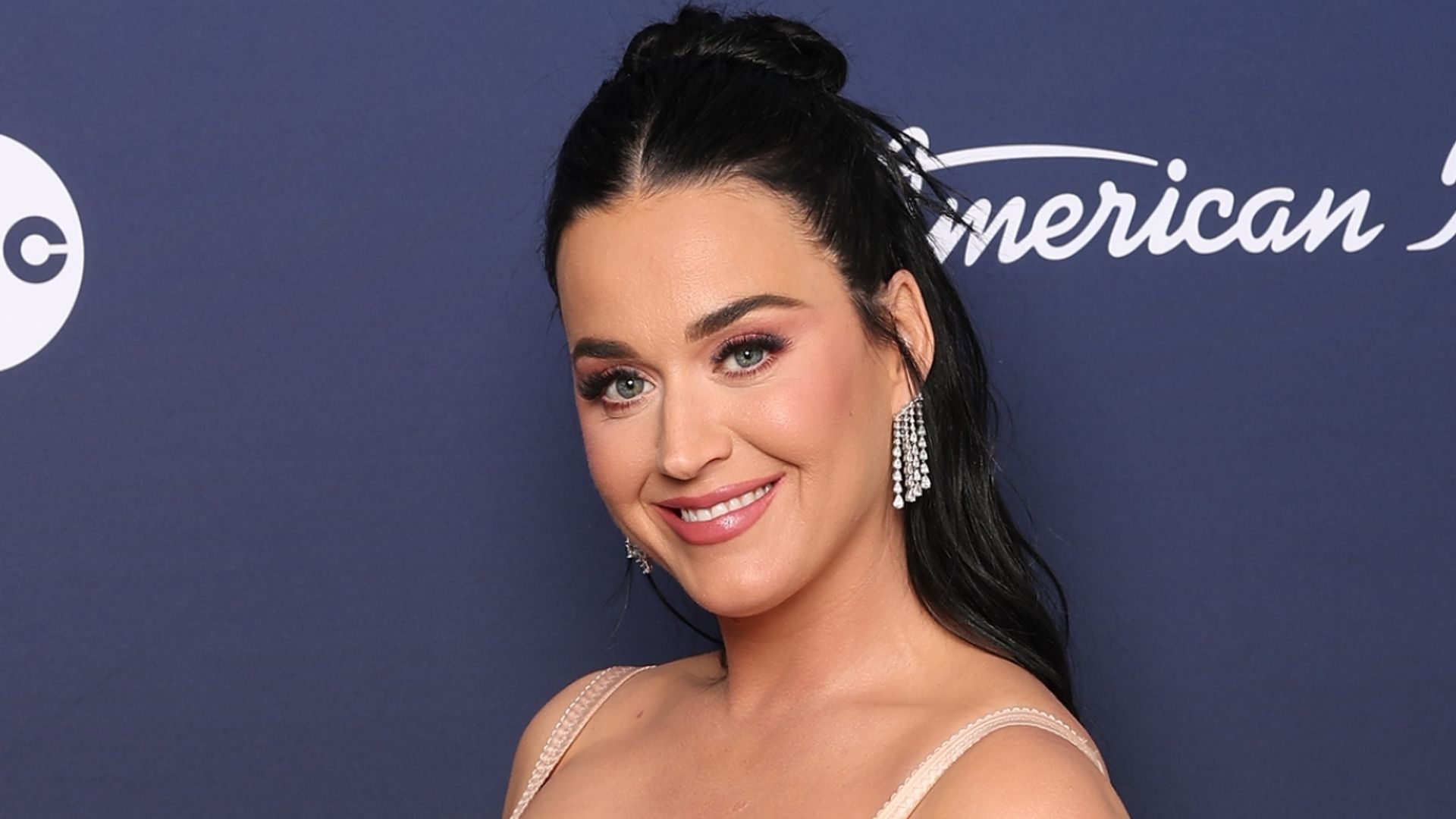 Katy Perry debuts very familiar appearance change alongside exciting ...