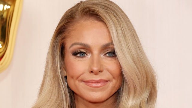 Kelly Ripa attends the 96th Annual Academy Awards on March 10, 2024 in Hollywood, California.