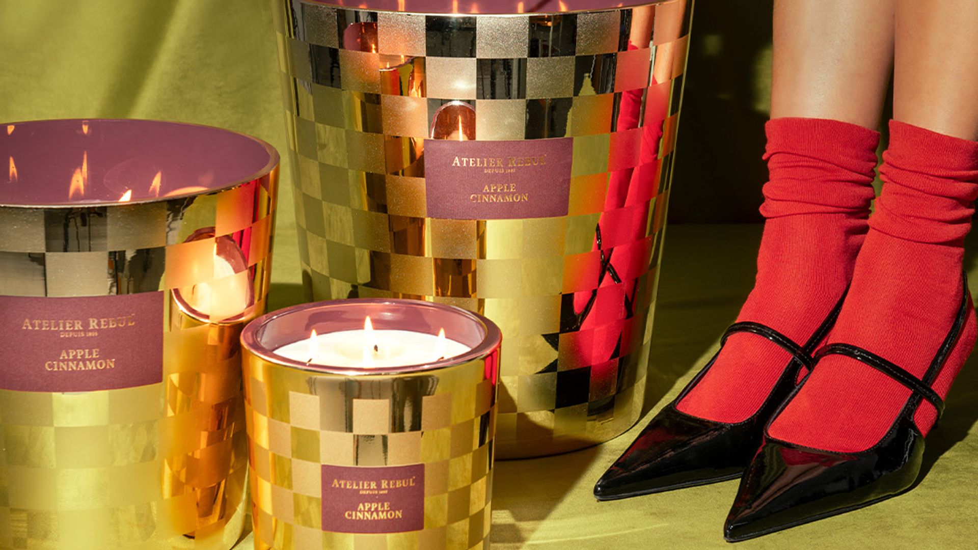 Atelier Rebul apple and cinnamon candle 