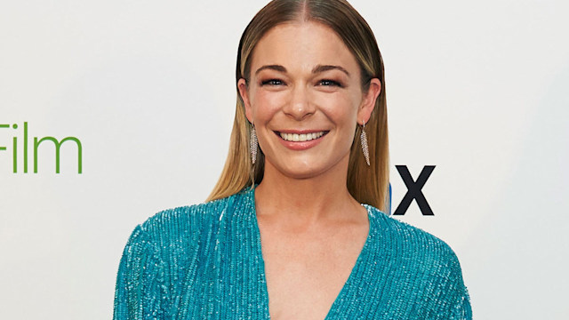 leann rimes outfit