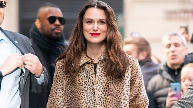 kiera knightly in leopard print coat