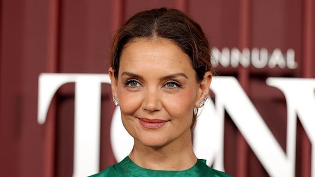 katie holmes tony awards