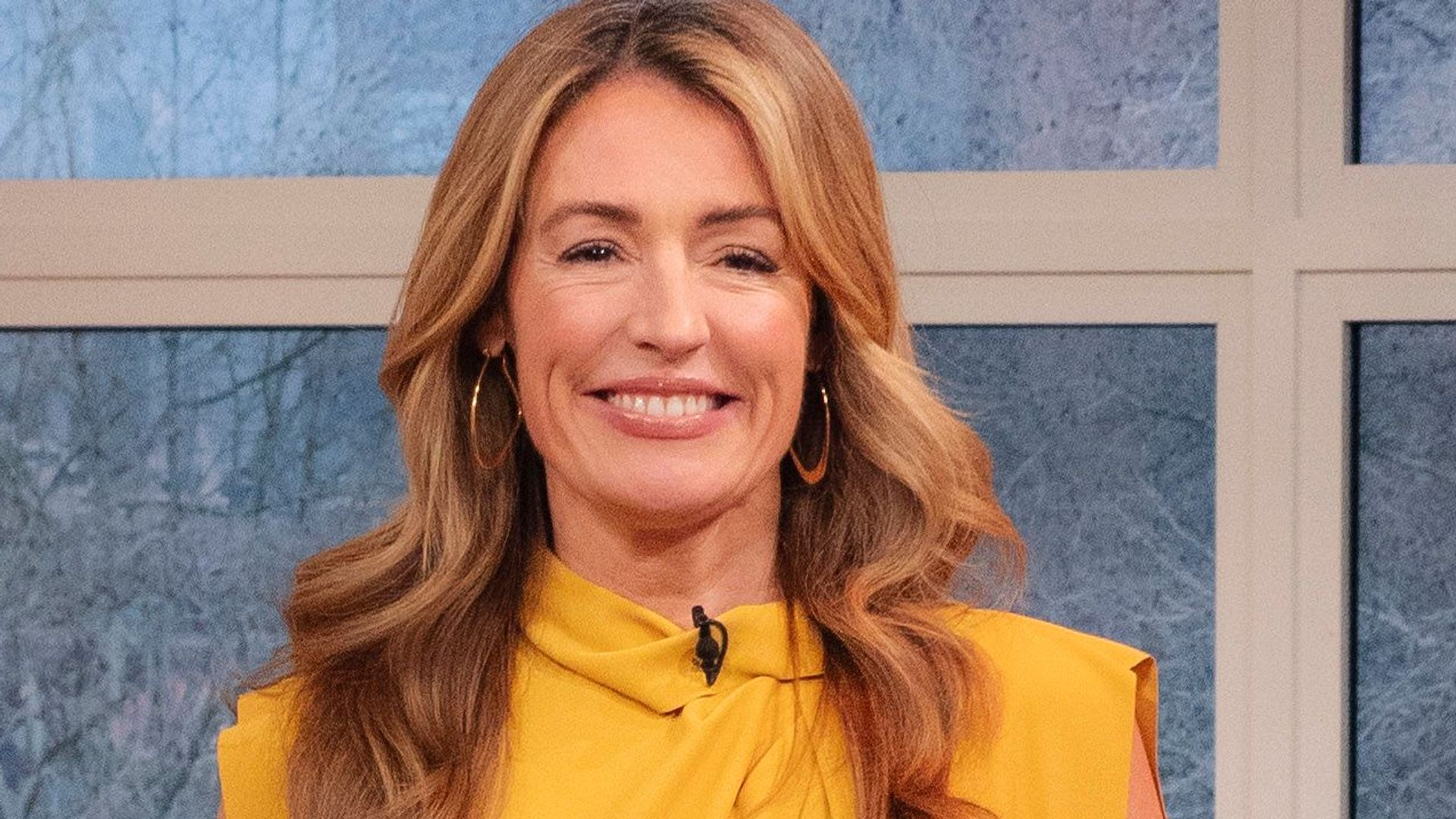 Cat Deeley causes the Reiss website to crash after fans desperately try to shop her flattering yellow top