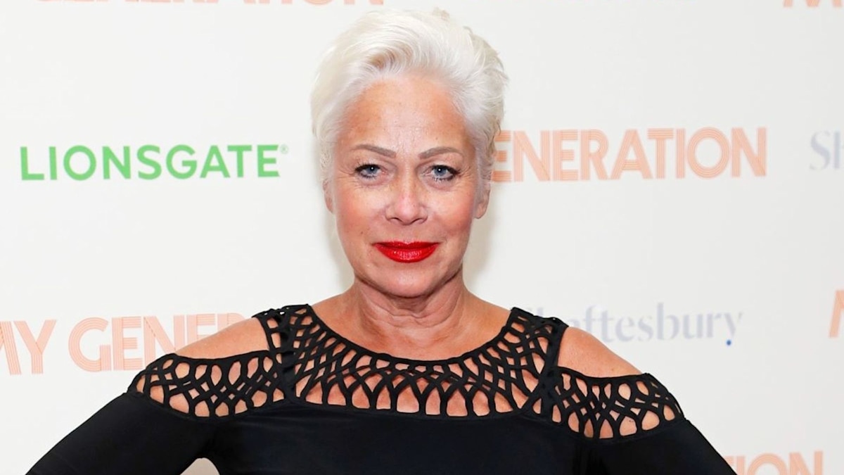 Loose Women’s Denise Welch sparks comments with ‘hot’ swimsuit photo