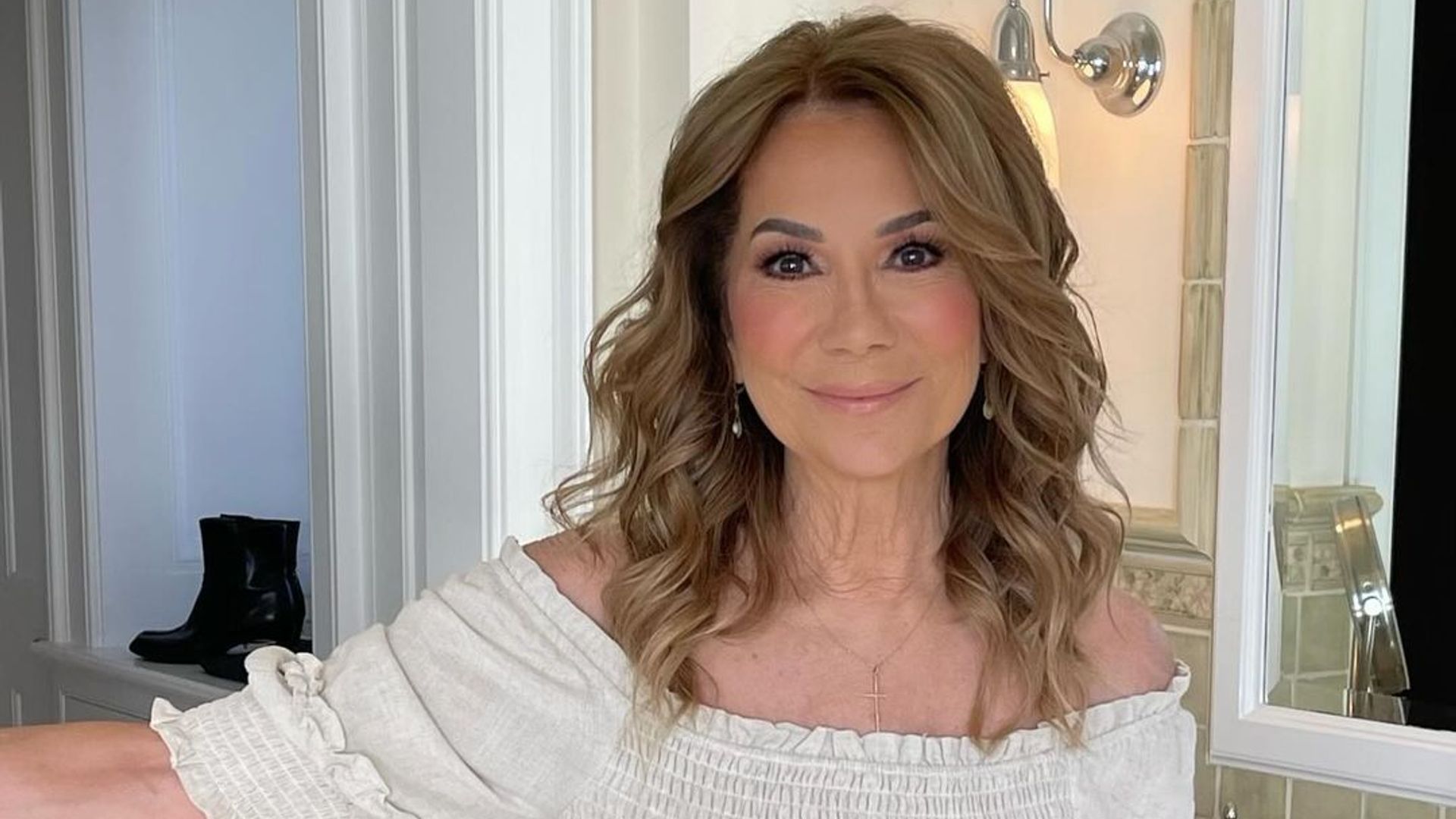 Former Today star Kathie Lee Gifford rocks trend-setting short hair and bangs in flawless throwback photo