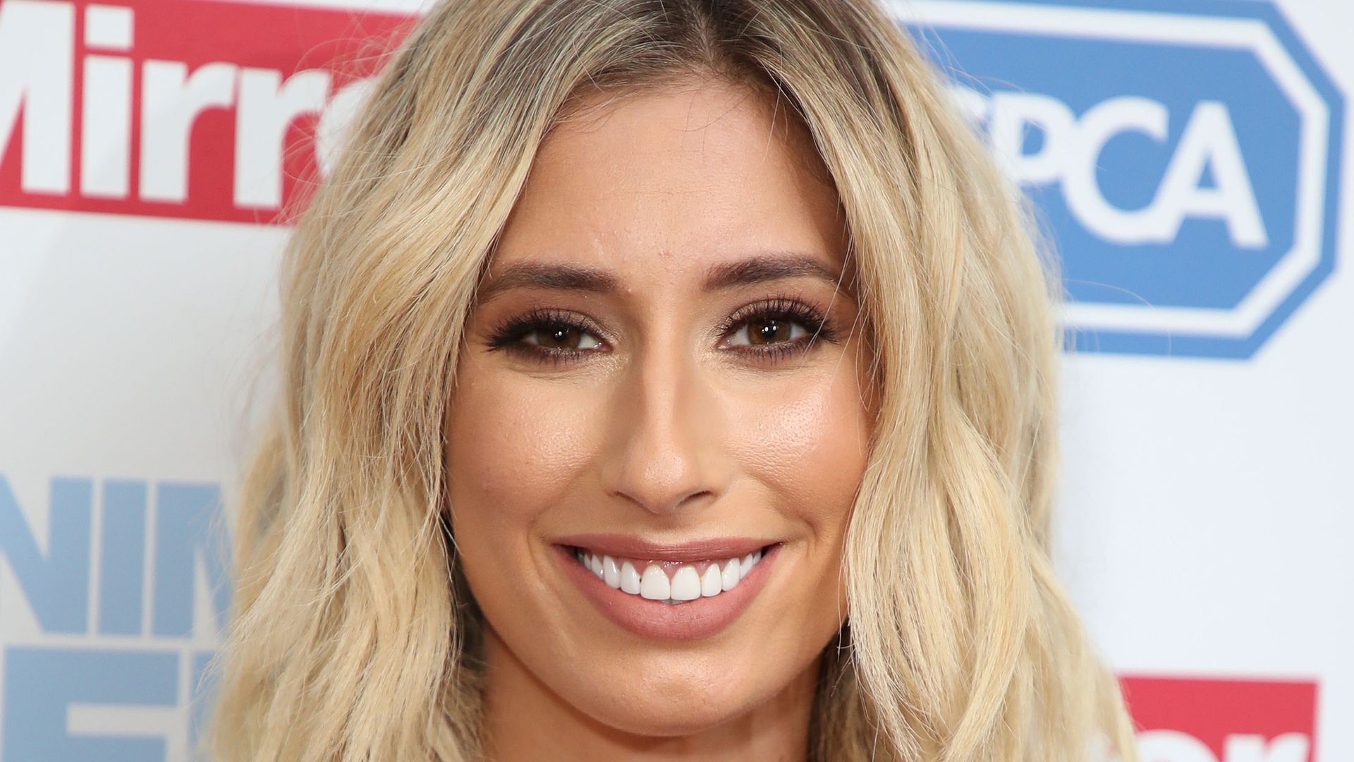 Loose Women star Stacey Solomon is a bronzed goddess in curve-hugging ...