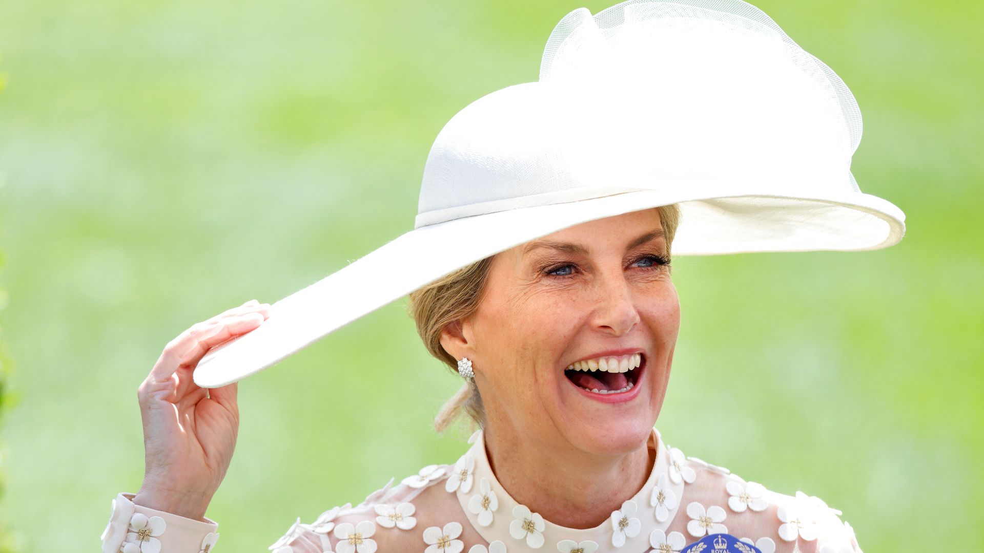 Duchess Sophie in a white dress and white hat