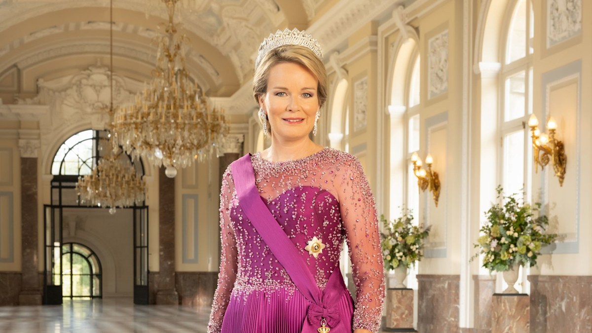Belgium's Queen Mathilde wows in pink sparkly dress and tiara to mark ...