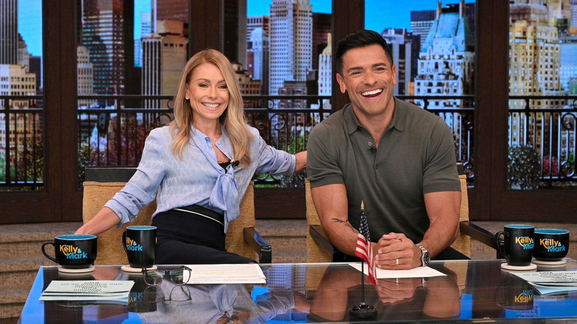 Kelly Ripa’s daughter, 23, glows in date night photo from home away from famous family