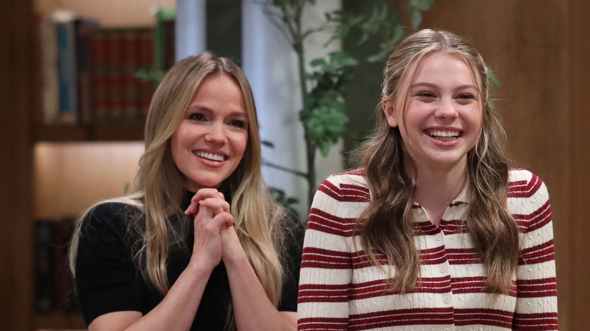 ALEXA HAVINS, SCARLETT FERNANDEZ on General Hospital