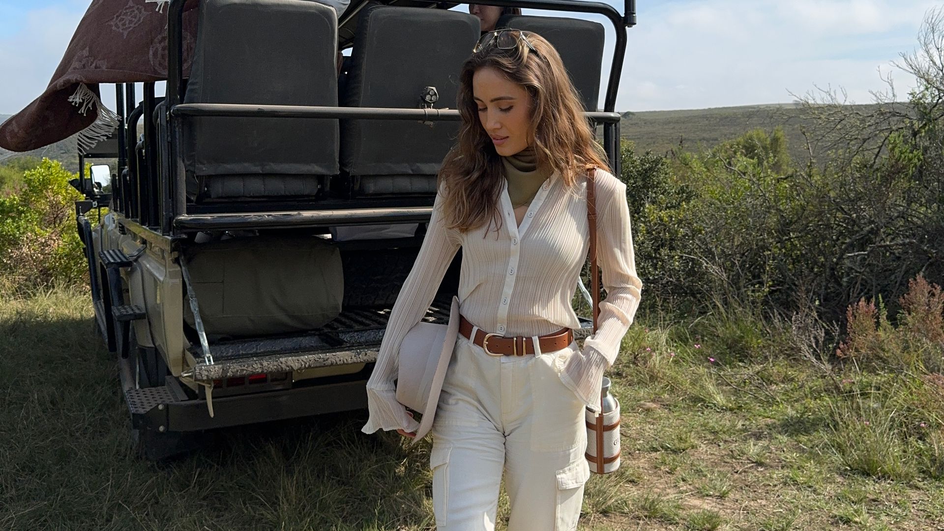 What to wear on safari according to a style expert