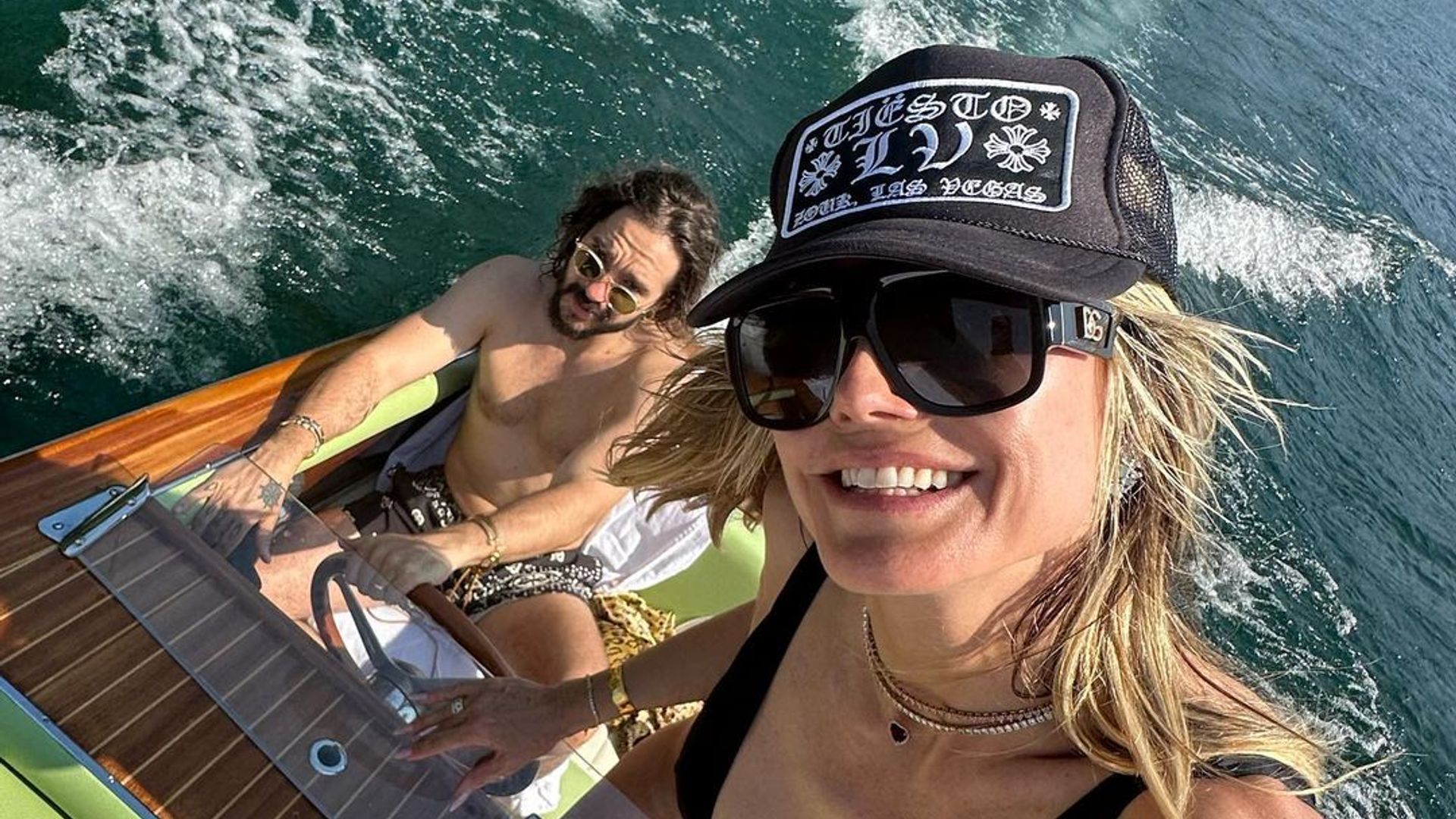 Heidi Klum and her husband Tom Kaulitz on a boat on vacation in Italy