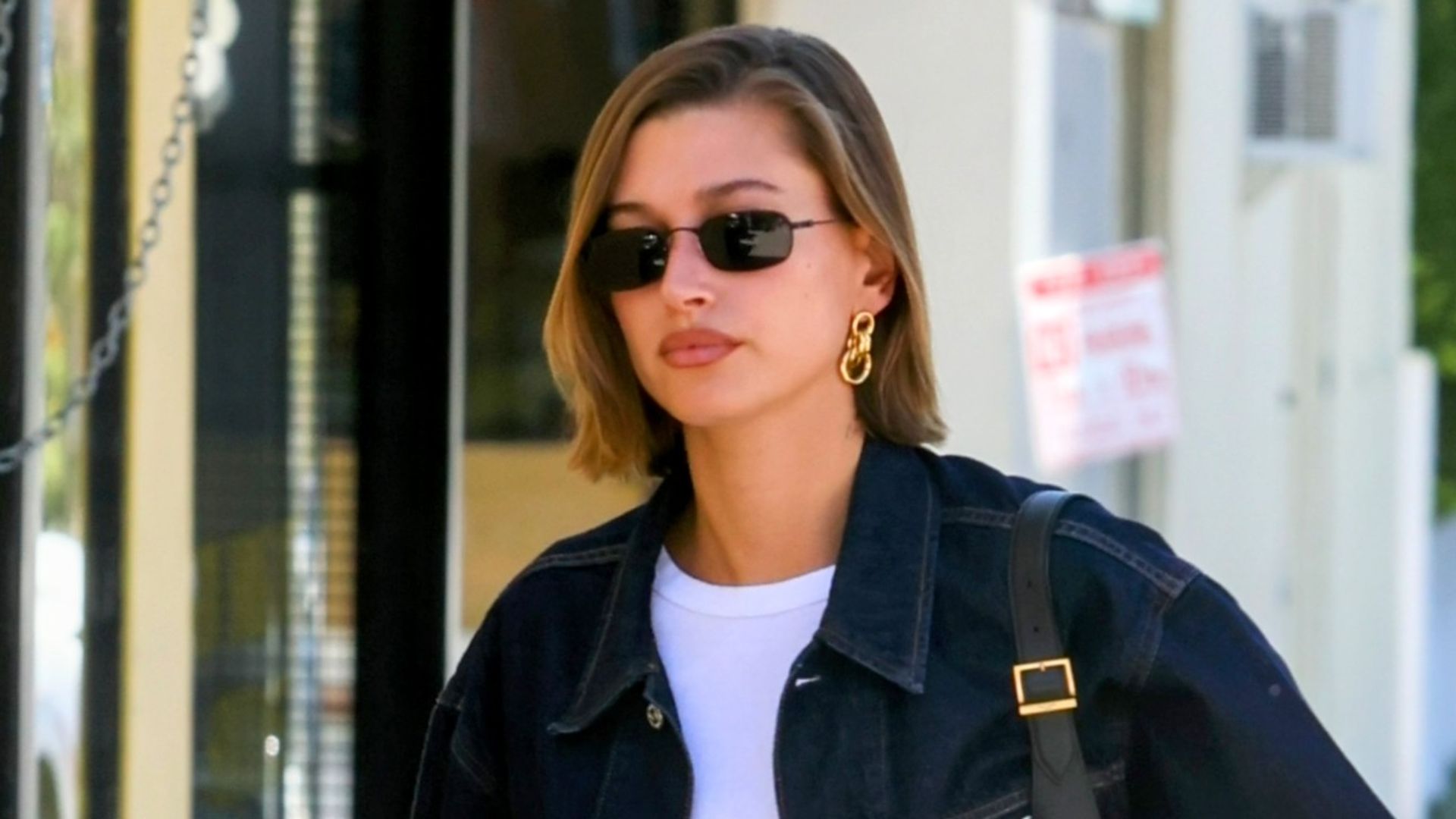 Hailey Bieber's Favourite Day-To-Night Accessory Is This Chic Saint Laurent  Bag