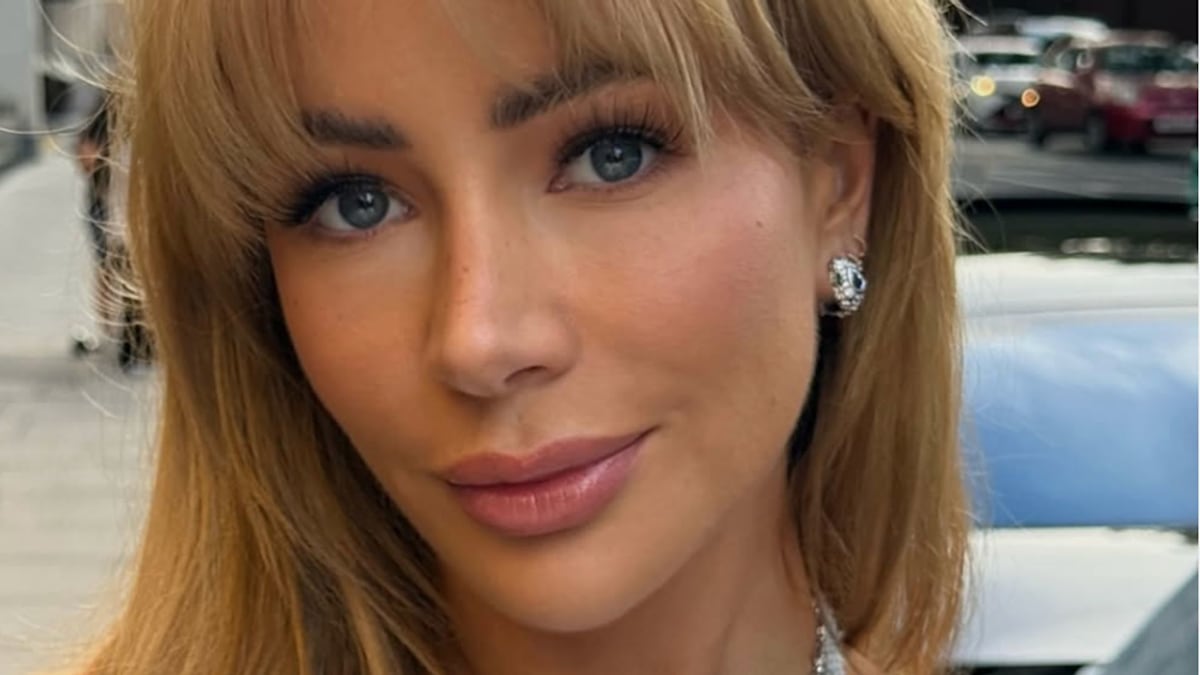 Olivia Attwood wore a blue high street dress and it looked designer with just one small tweak