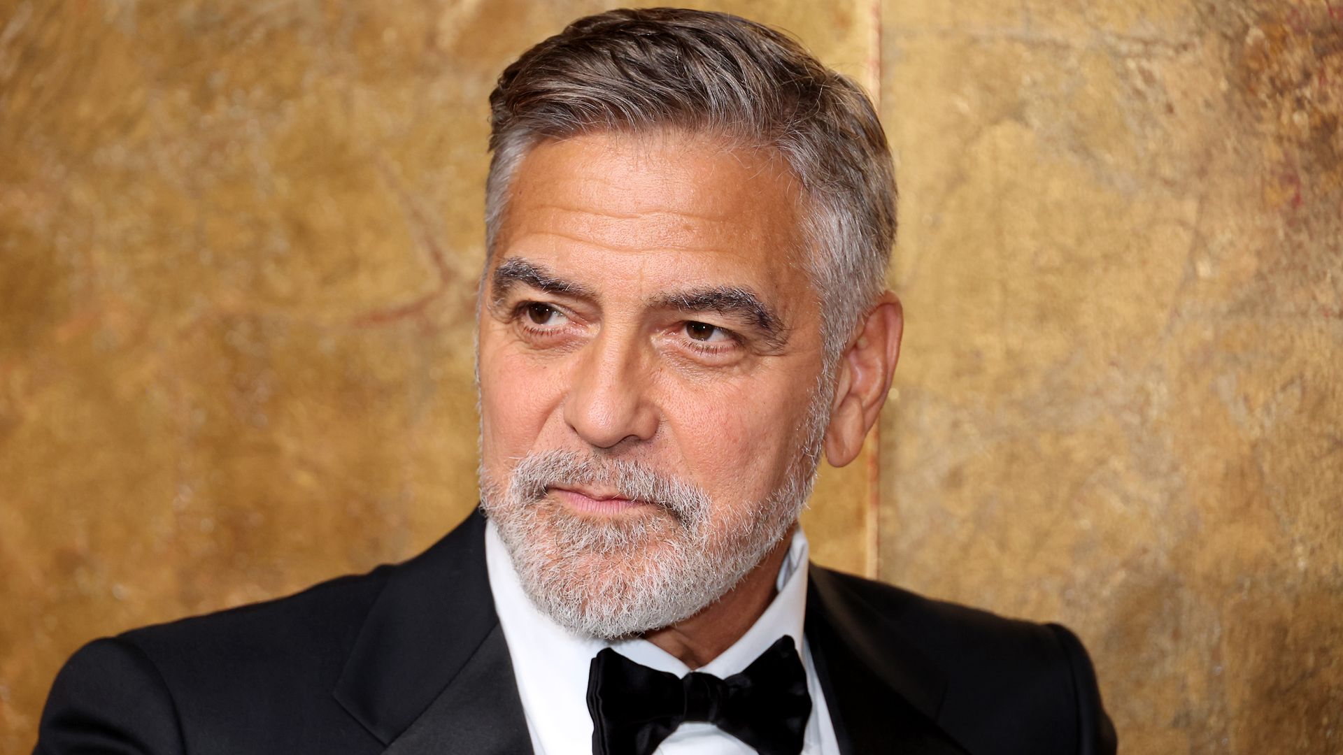 George Clooney looks unrecognizable with dramatic new hair color – see photos