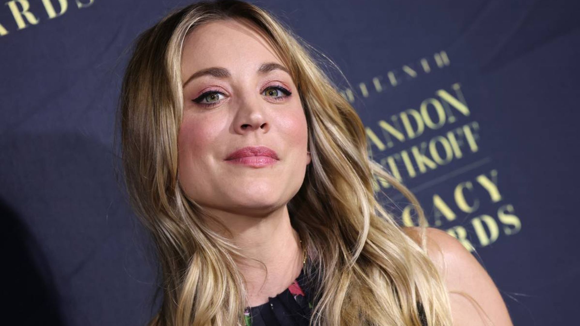 The Flight Attendant star Kaley Cuoco separates from friends and family