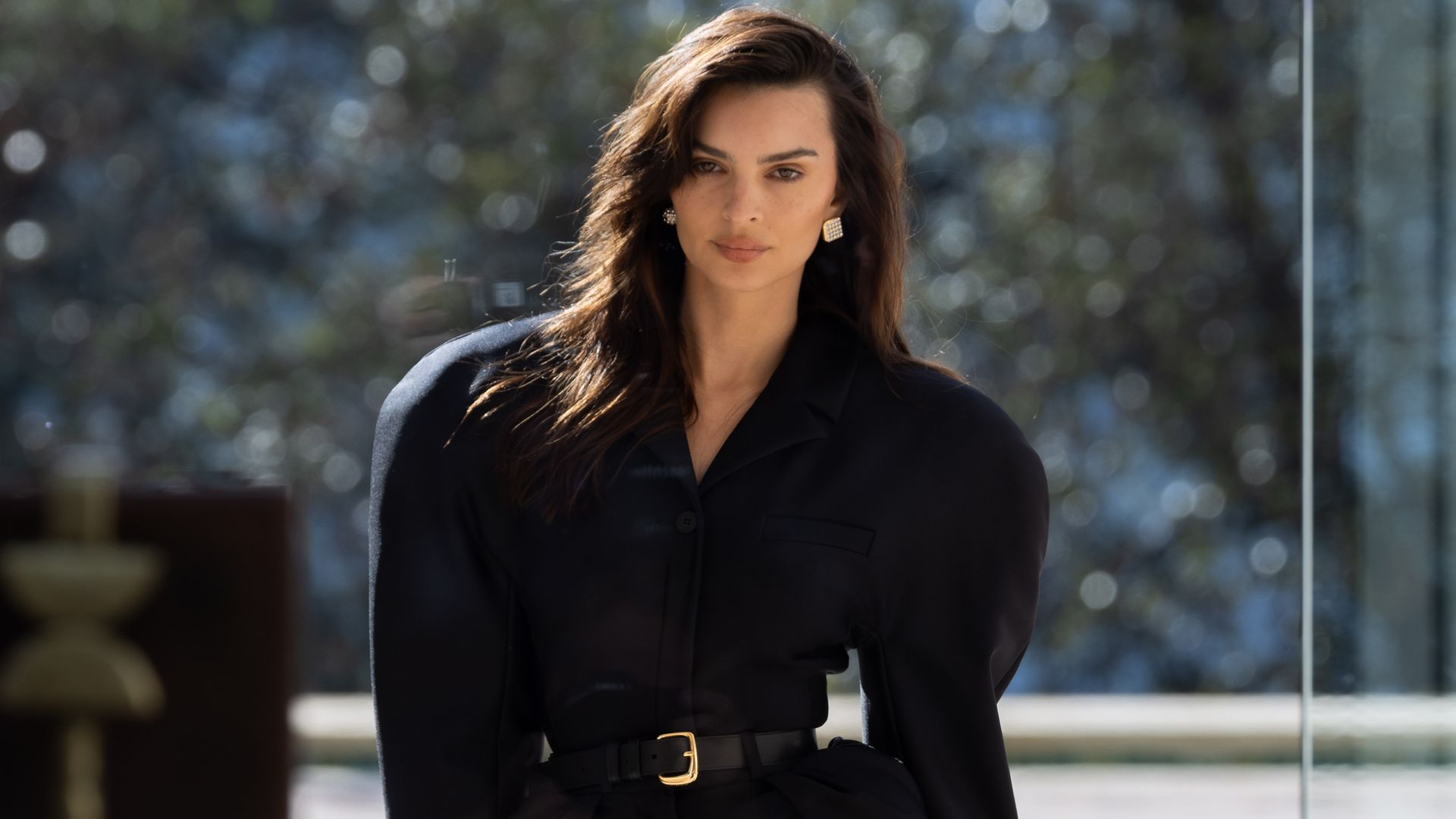 emily ratajkowski in black outfit