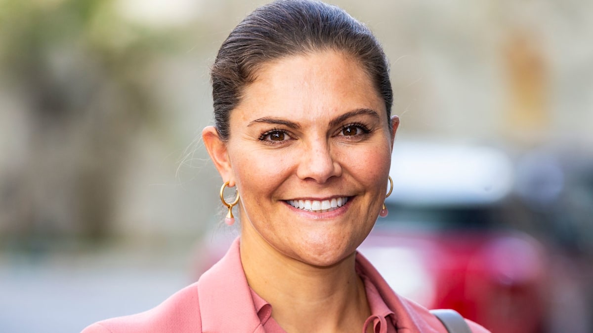 Crown Princess Victoria could be a mob wife in cinched animal print and ...