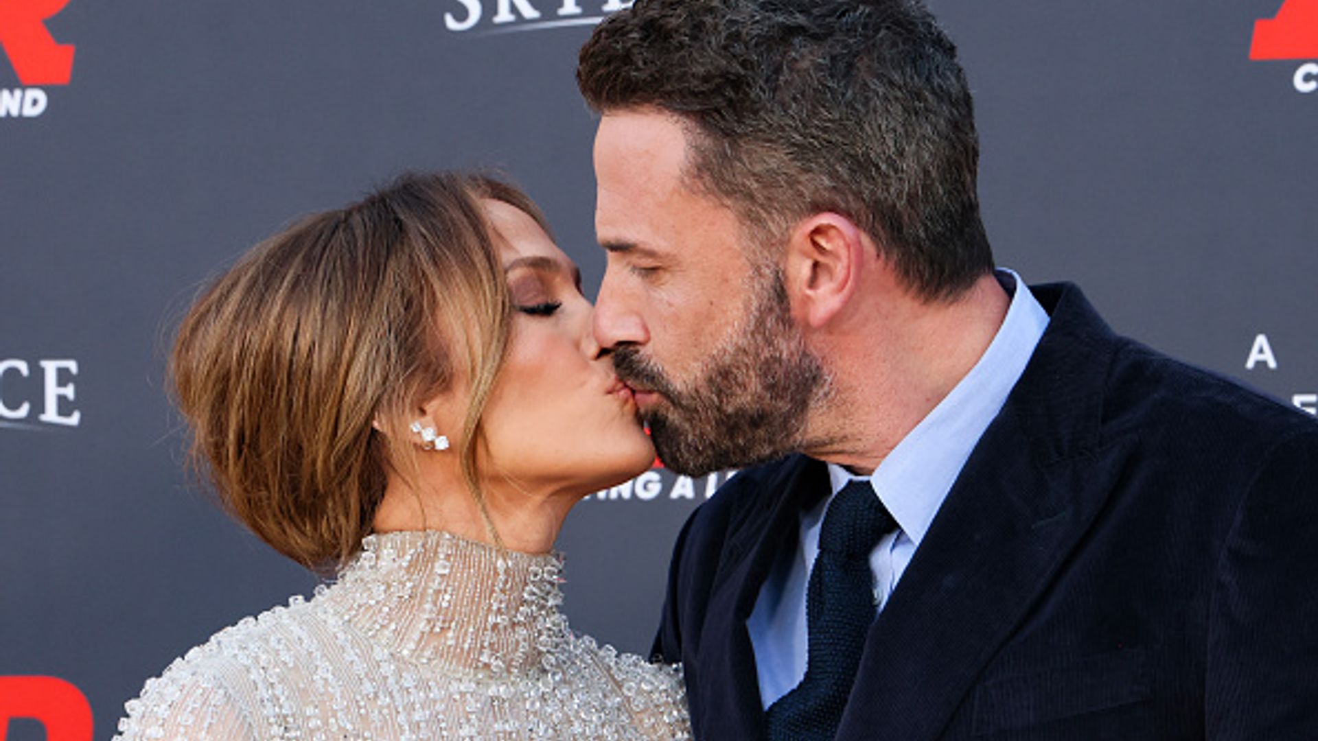 Jennifer Lopez and Ben Affleck splash out $60 million on lavish 12-bedroom mansion
