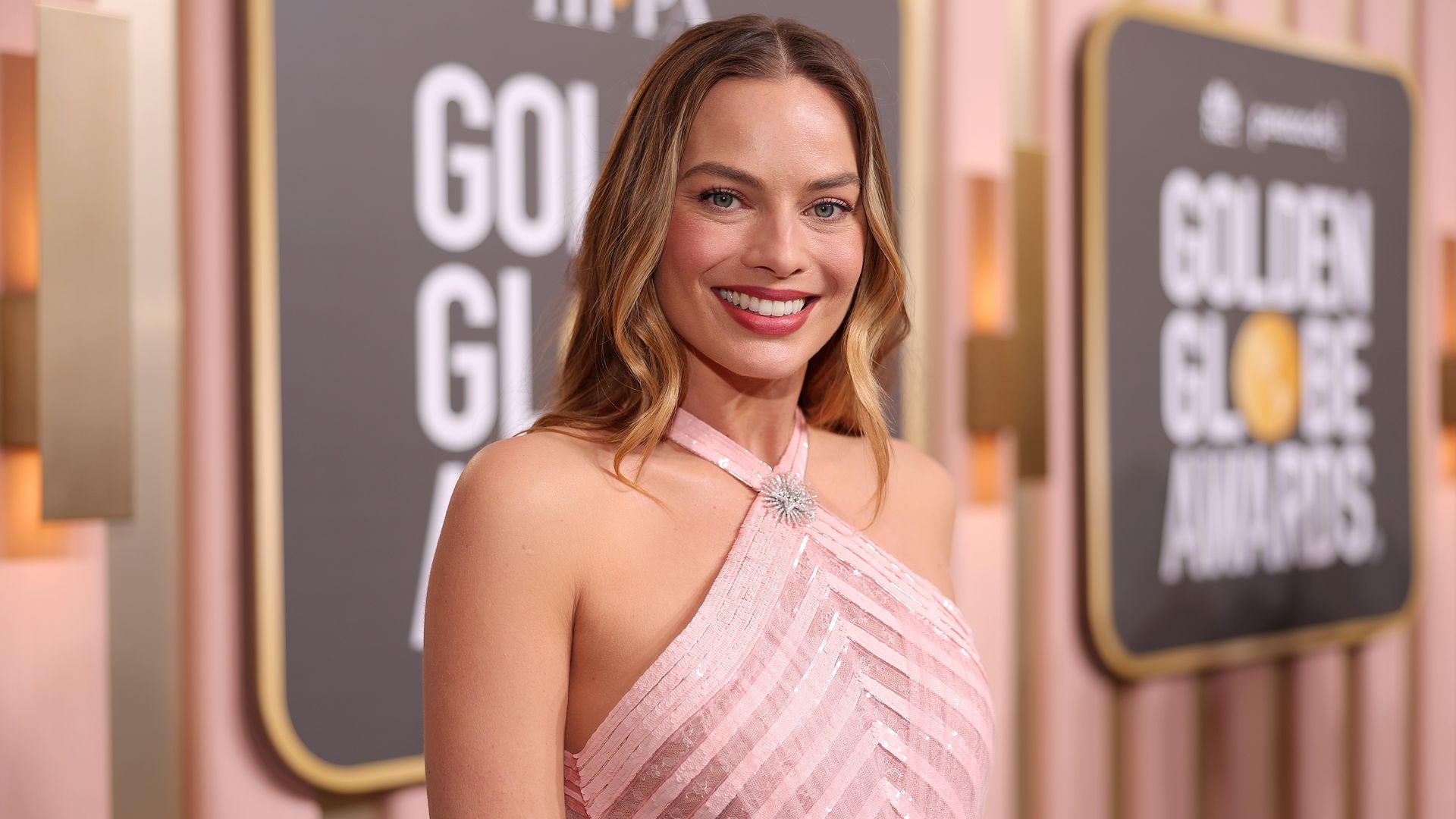 The French beauty oil Margot Robbie used for her on-screen glow is nearly 40% off