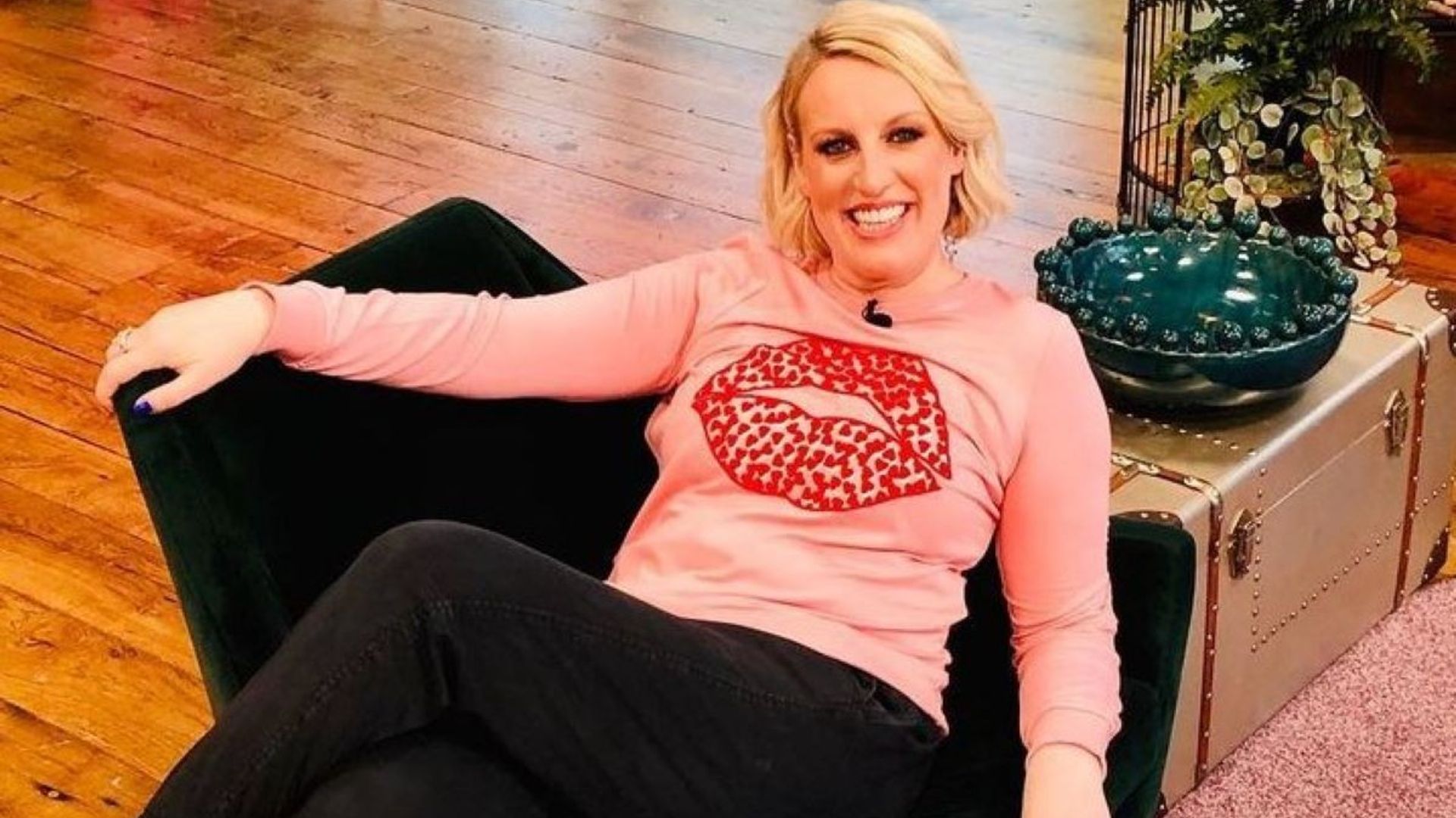 steph mcgovern pink top