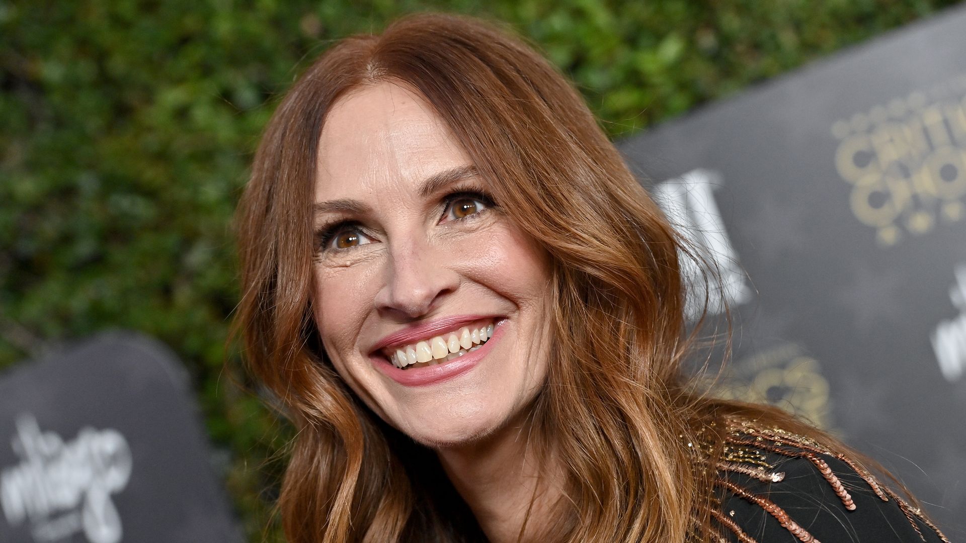 Julia Roberts attends the 28th Annual Critics Choice Awards at Fairmont Century Plaza on January 15, 2023 in Los Angeles, California.