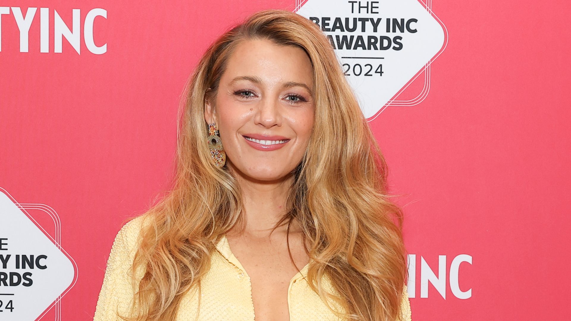 Blake Lively turns heads in eye-catching yellow outfit – and wait ’til you see her shoes