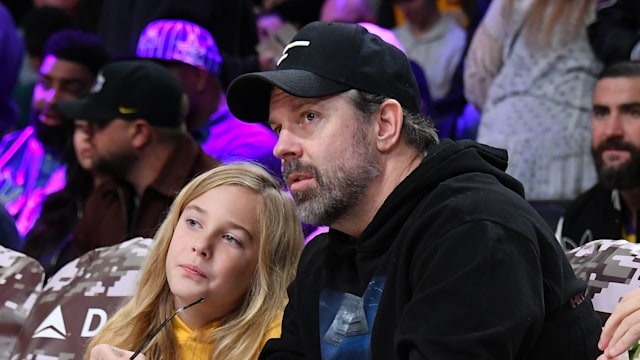 jason sudeikis and son otis courtside lakers vs magic