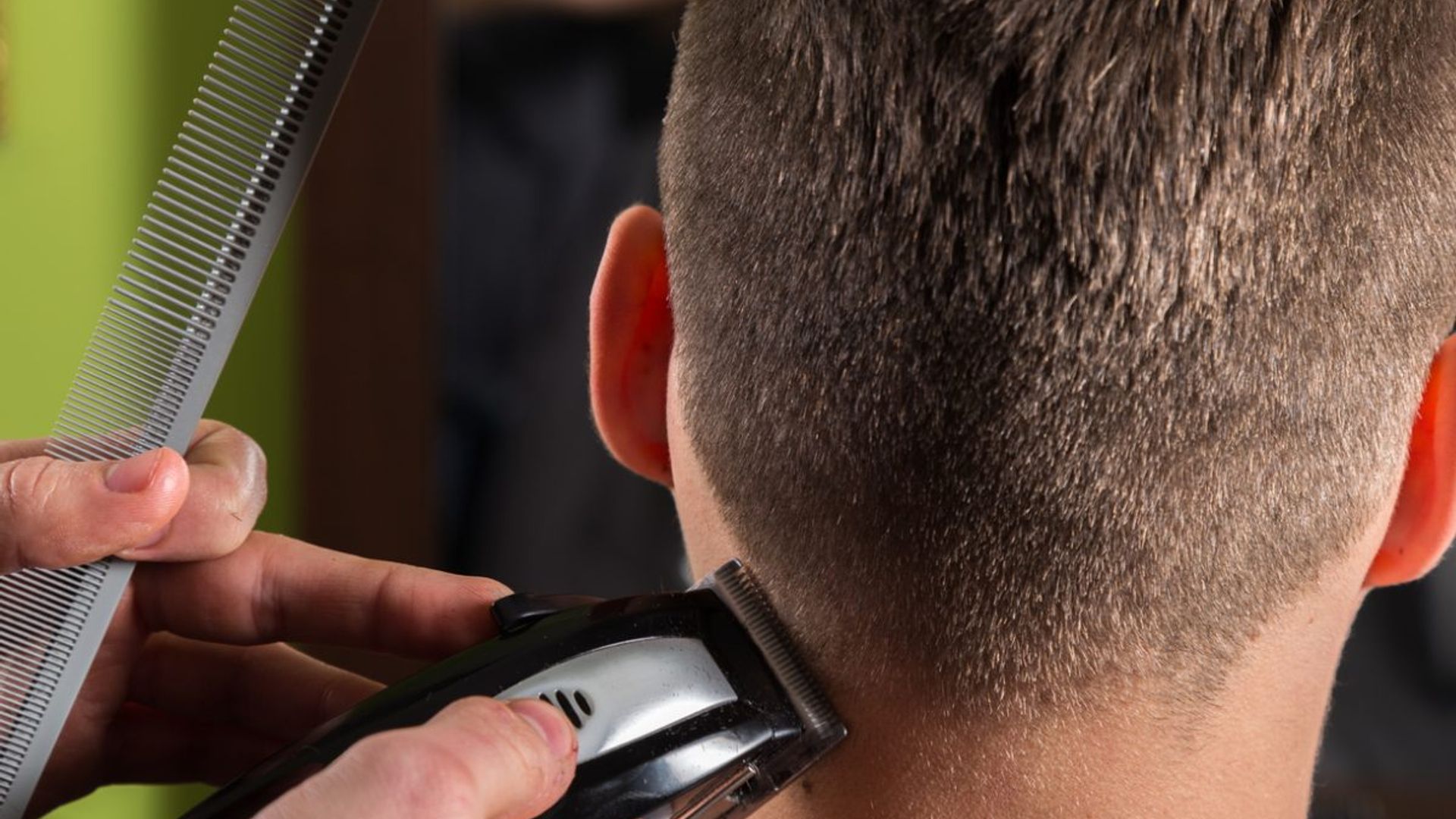 How to cut men's hair at home Expert hairdresser tips for beginners