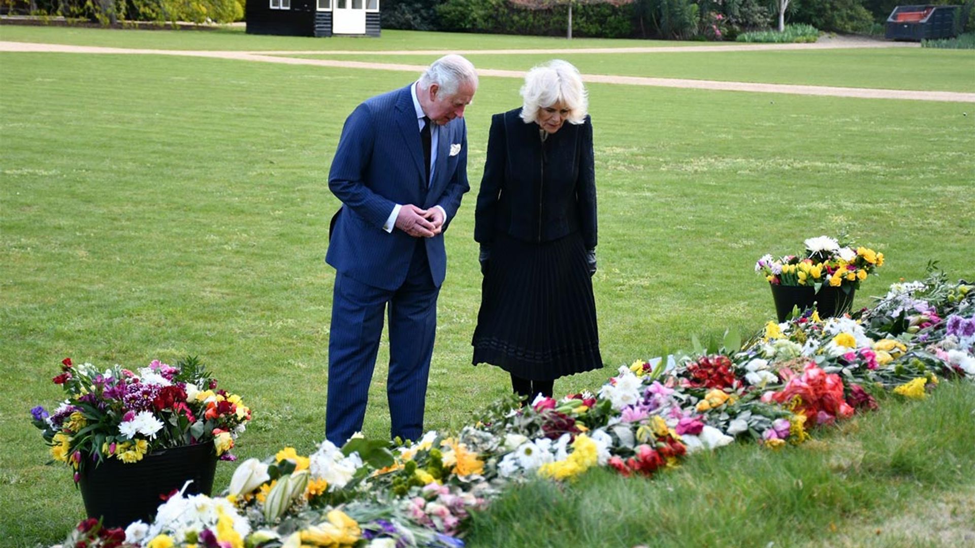 prince charles and camilla flowers