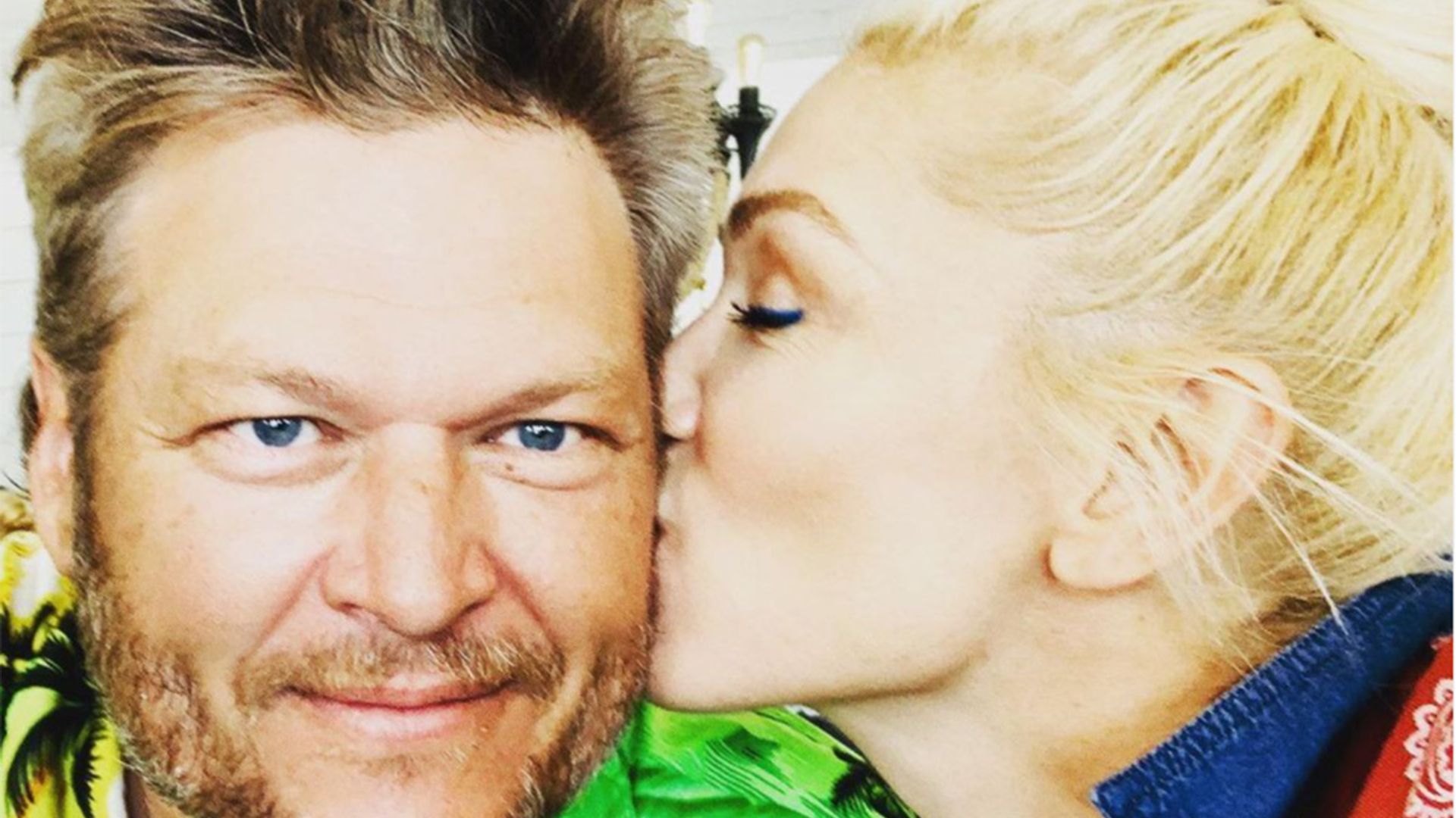 gwen stefani blake kiss