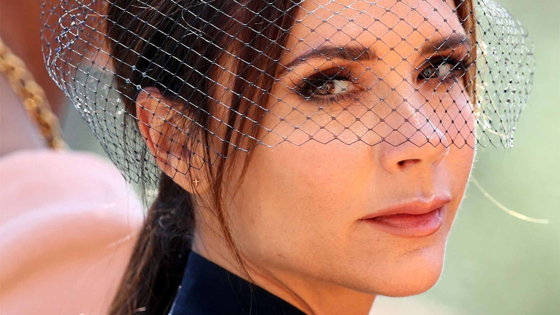 Victoria Beckham's £8 beauty secret that makes her tan really last