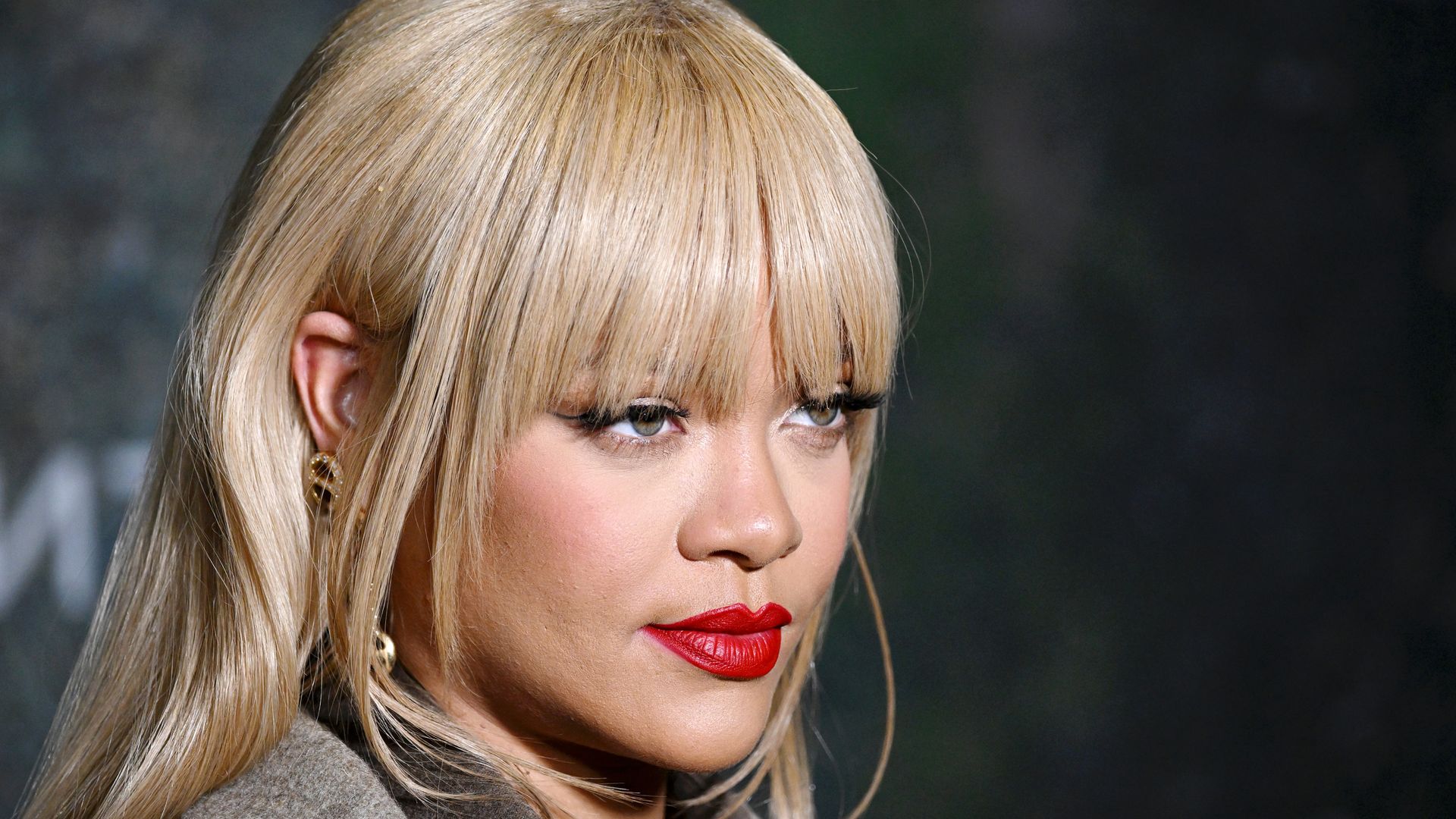 Rihanna stuns with dramatic hair transformation at lavish London event