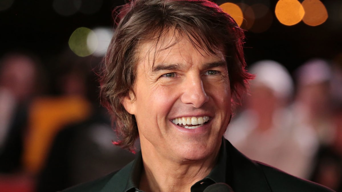 Tom Cruise steals the show as he makes incredible surprise appearance on red carpet