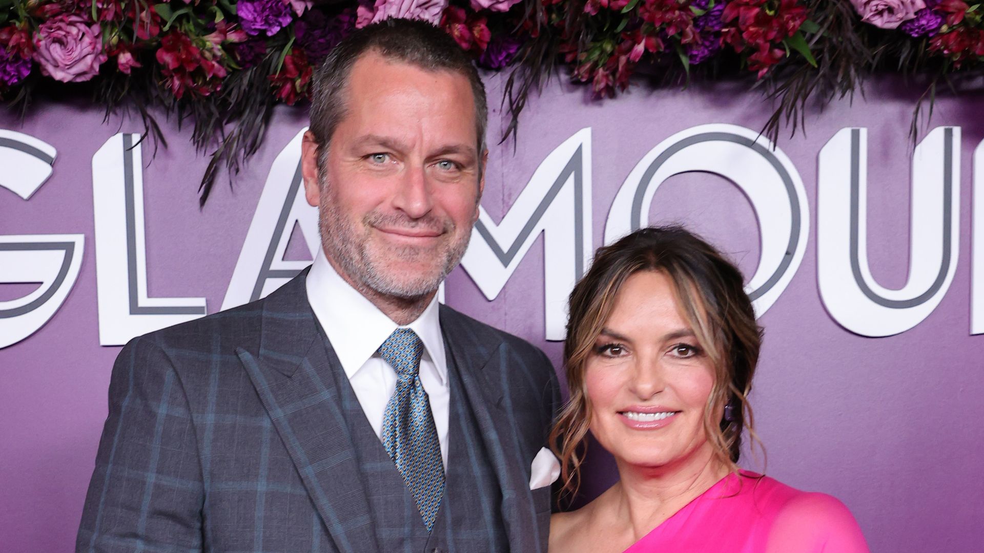 Peter Hermann and Mariska Hargitay red carpet