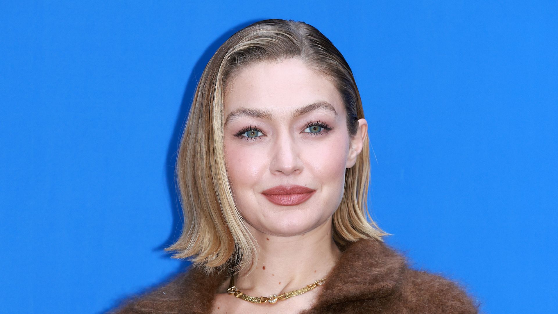 gigi hadid brown coat