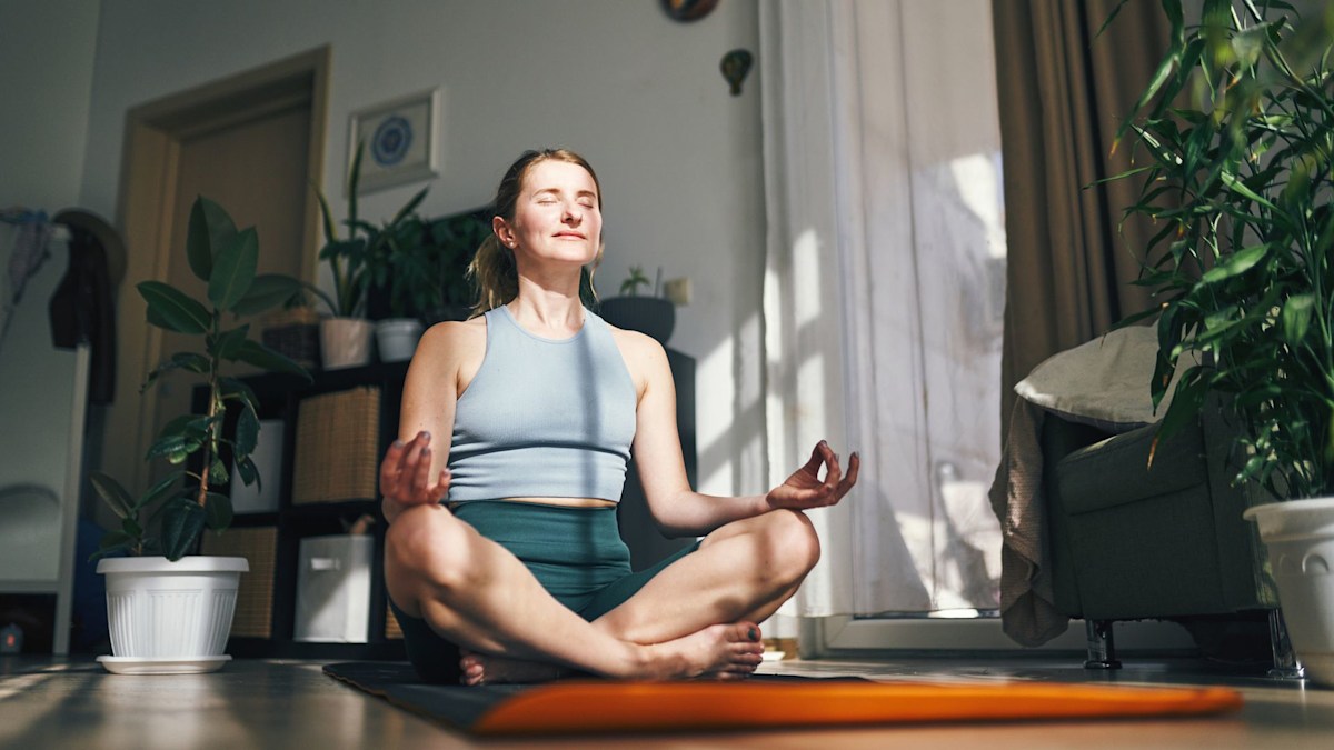 Meditation for beginners: 9 ways to get started and 'strength train' your brain