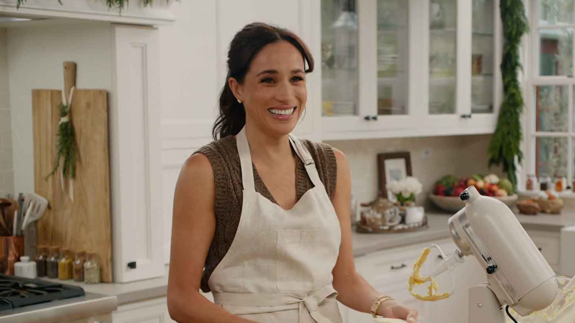 All the kitchen products Meghan Markle uses in her new Netflix holiday special: From chic kettles to the Amazon apron