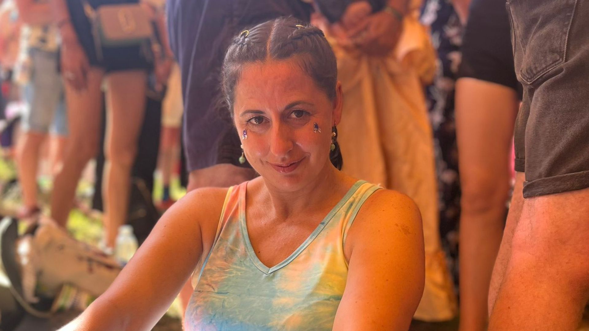 Tie-dye and sequins at Glasto