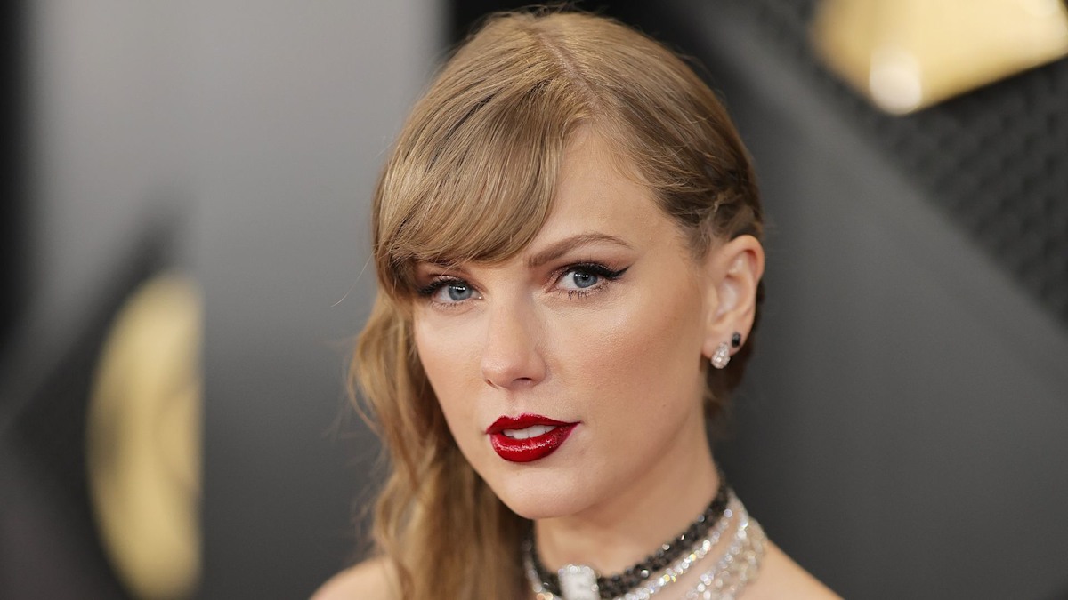 Taylor Swift's stunning coastal home lists for $14.5 million amid cryptic absence