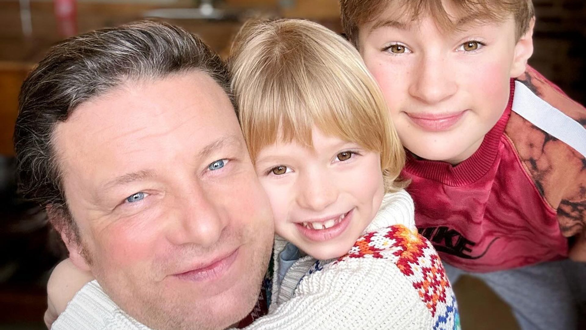 Jamie Oliver's son Buddy is his double in sweet family selfie with