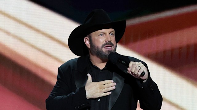 garth brooks cma awards 2023