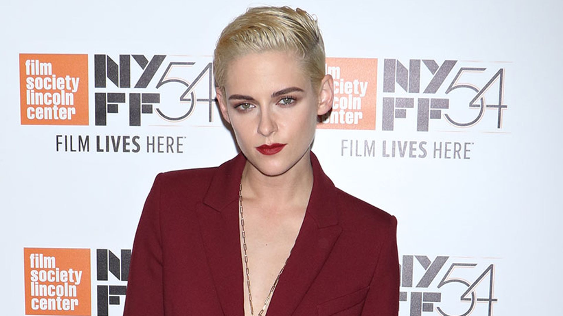 Kristen Stewart Debuts New Hair Color Ahead Of Filming On New Movie –  BeautifulBallad