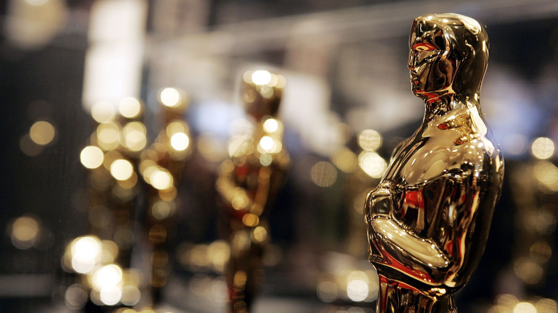 Oscars are displayed at "Meet the Oscars", an exhibit featuring the 50 Oscar statuettes that will be presented at the 78th Academy Awards, at Hollywood and Highland on February 10, 2006 in Los Angeles, California. Photo by Kevin Winter/Getty Images)