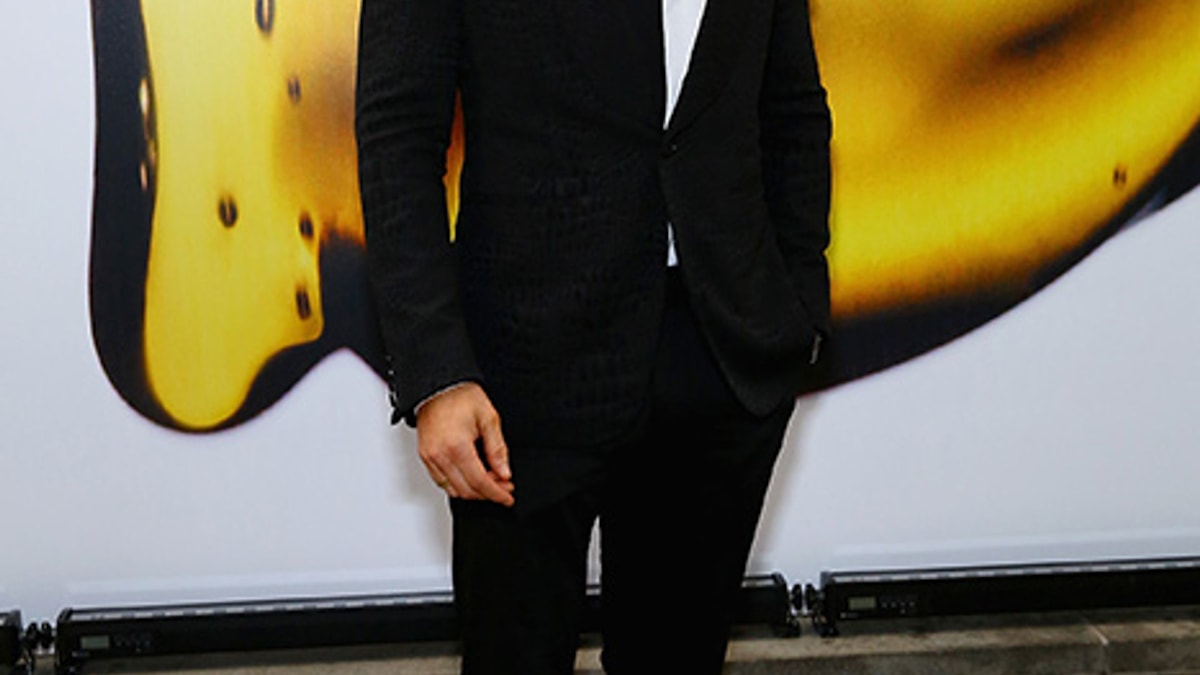 Anna Kendrick seeks 'strapping, muscular man' on Twitter HELLO!