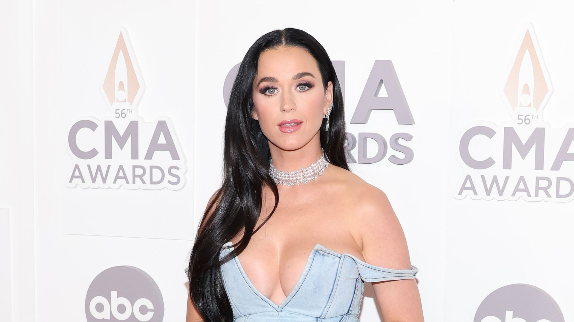 katy perry denim outfit red carpet cma awards 2022