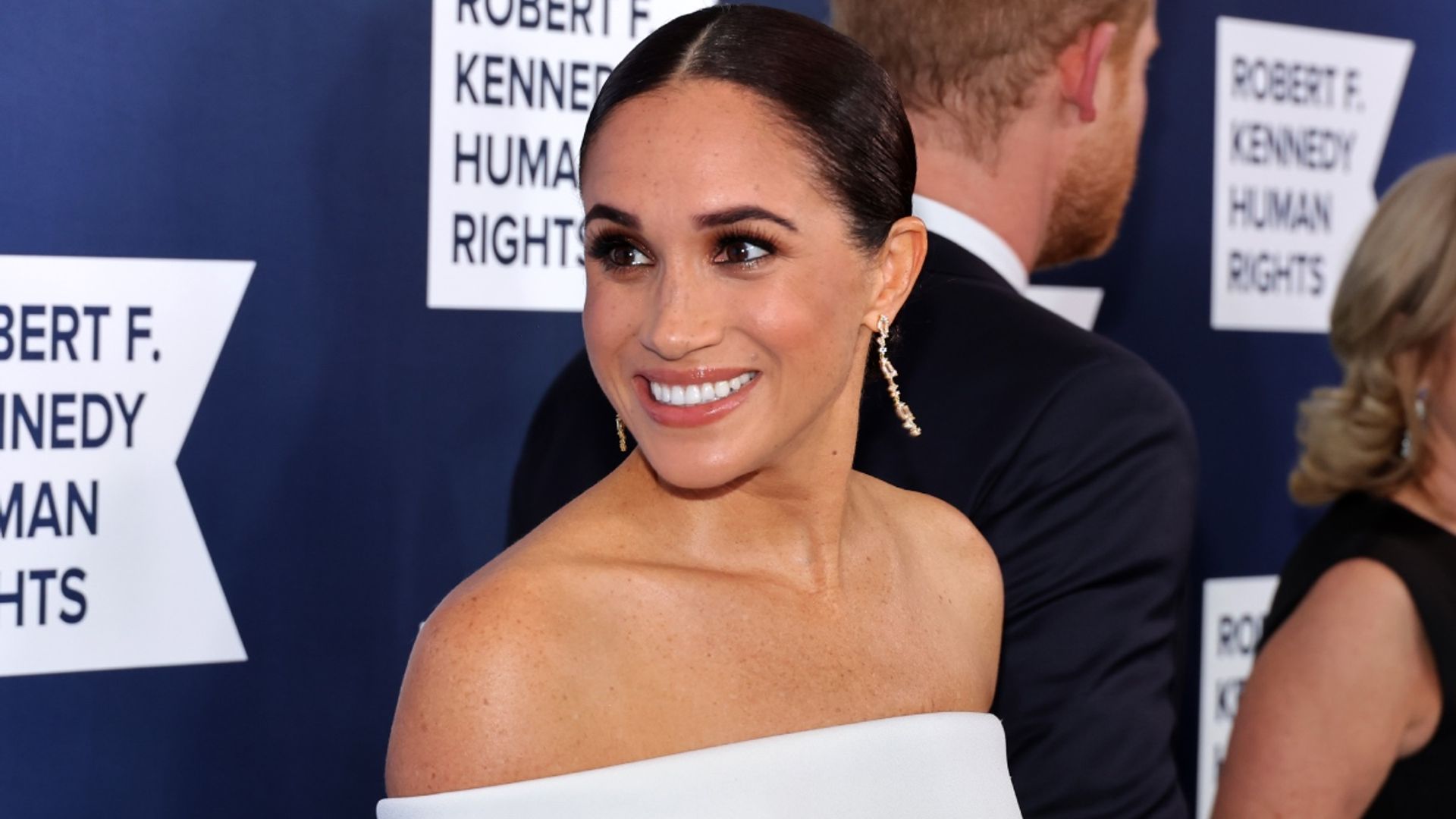 meghan markle ripple of hope outfit