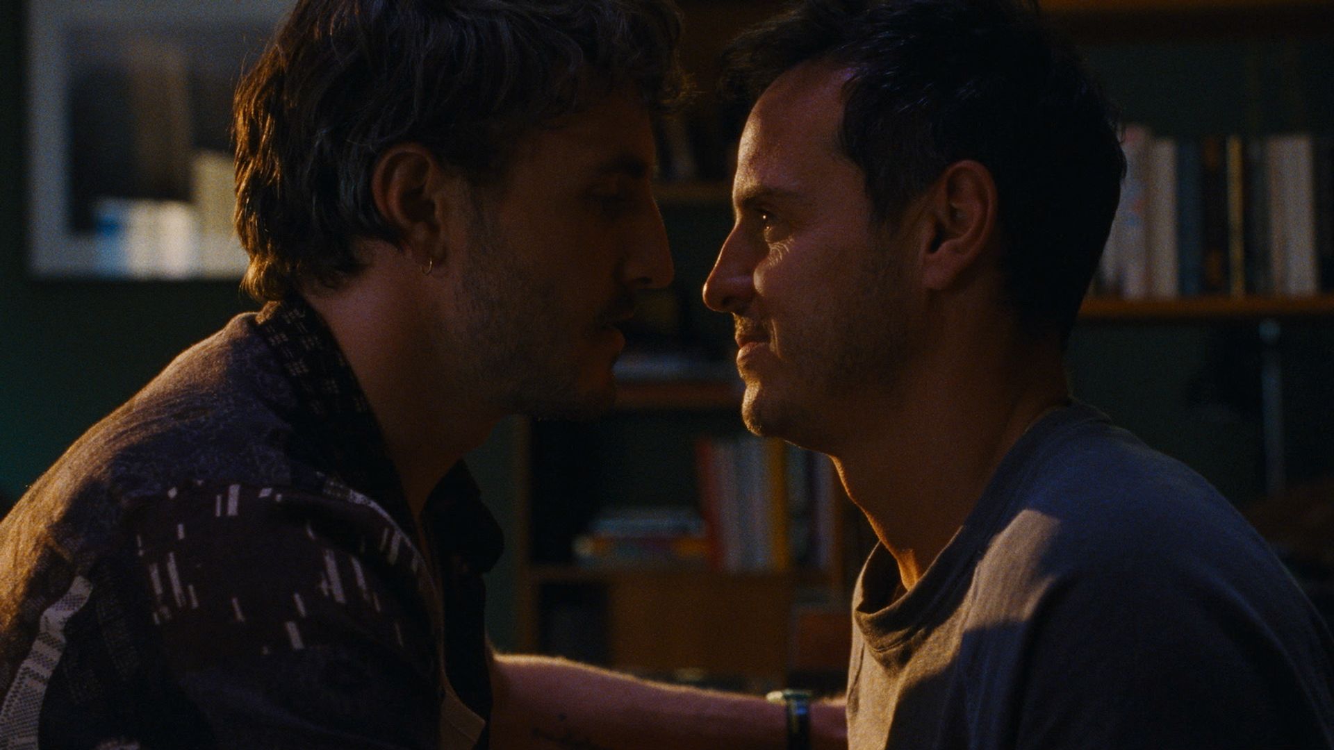 Paul Mescal and Andrew Scott in ALL OF US STRANGERS