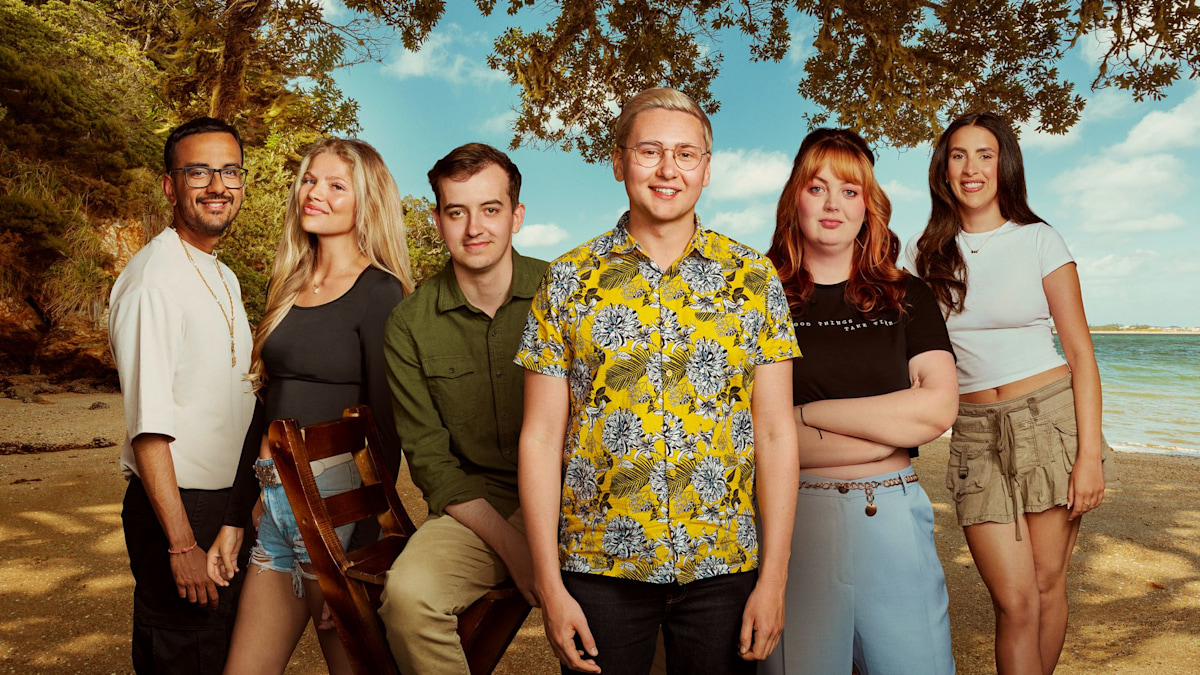 Viewers 'can't believe what they're watching' with Channel 4's 'excruciating' new reality show