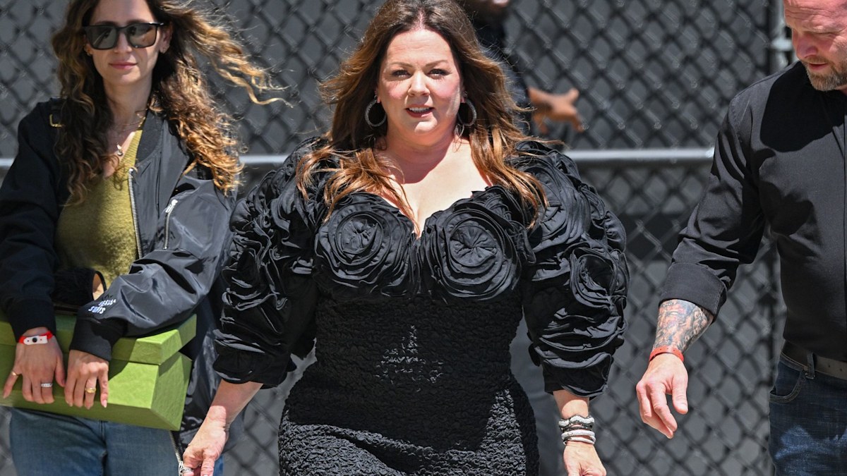Melissa McCarthy Shows Off Her Incredible Weight Loss in a Black Dress That Cinched the Waist